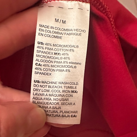 Chico's Bold Red Long Sleeve Tee Size 1 - Picture 6 of 8